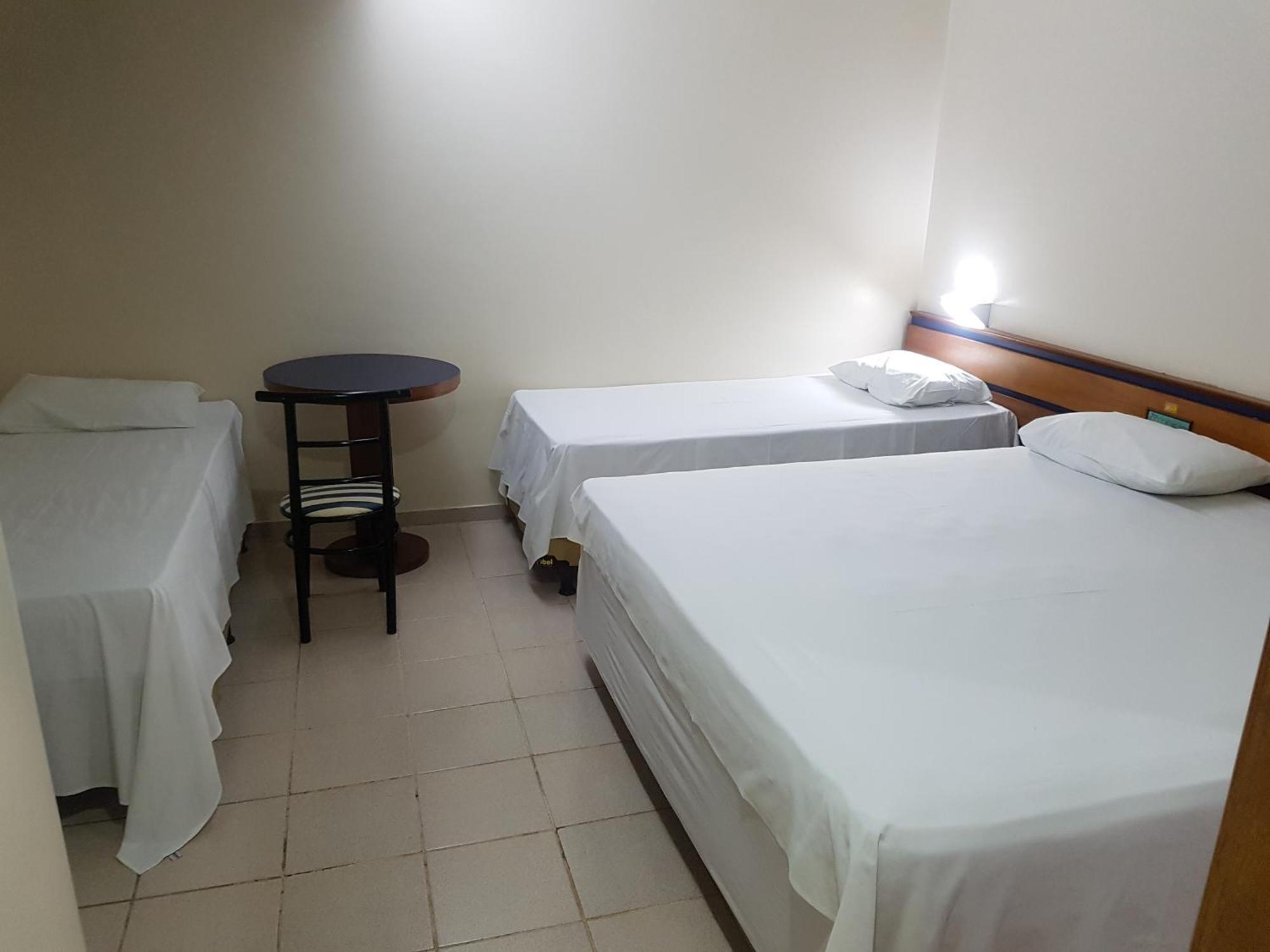 Oft Plaza Oeste Hotel Goiânia Chambre photo