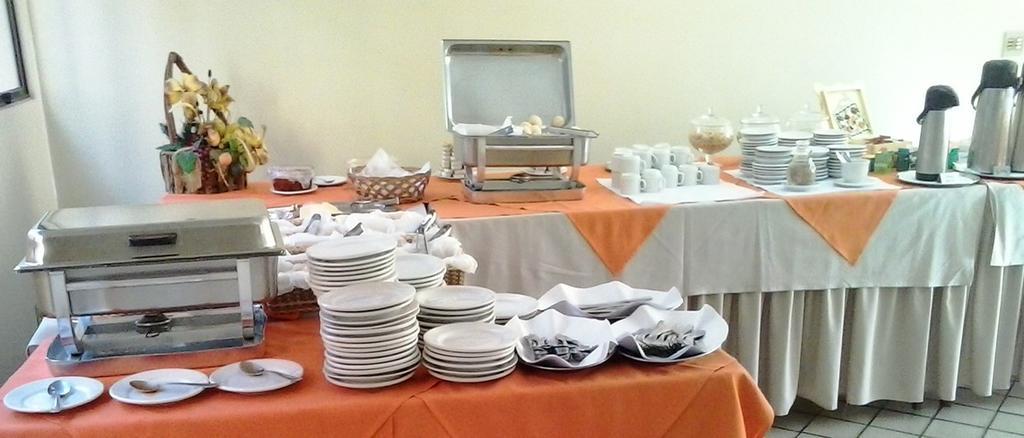 Oft Plaza Oeste Hotel Goiânia Extérieur photo