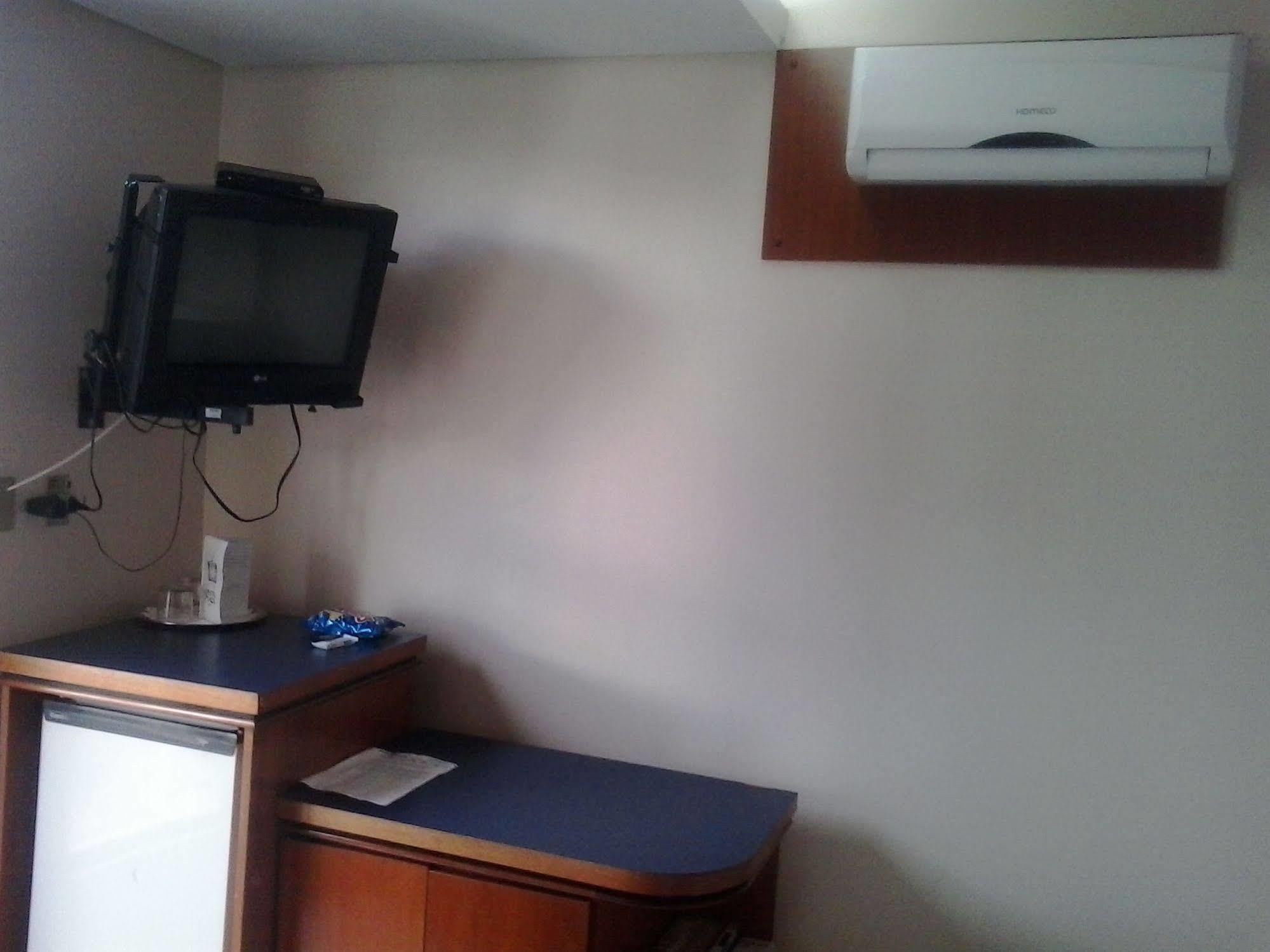 Oft Plaza Oeste Hotel Goiânia Extérieur photo