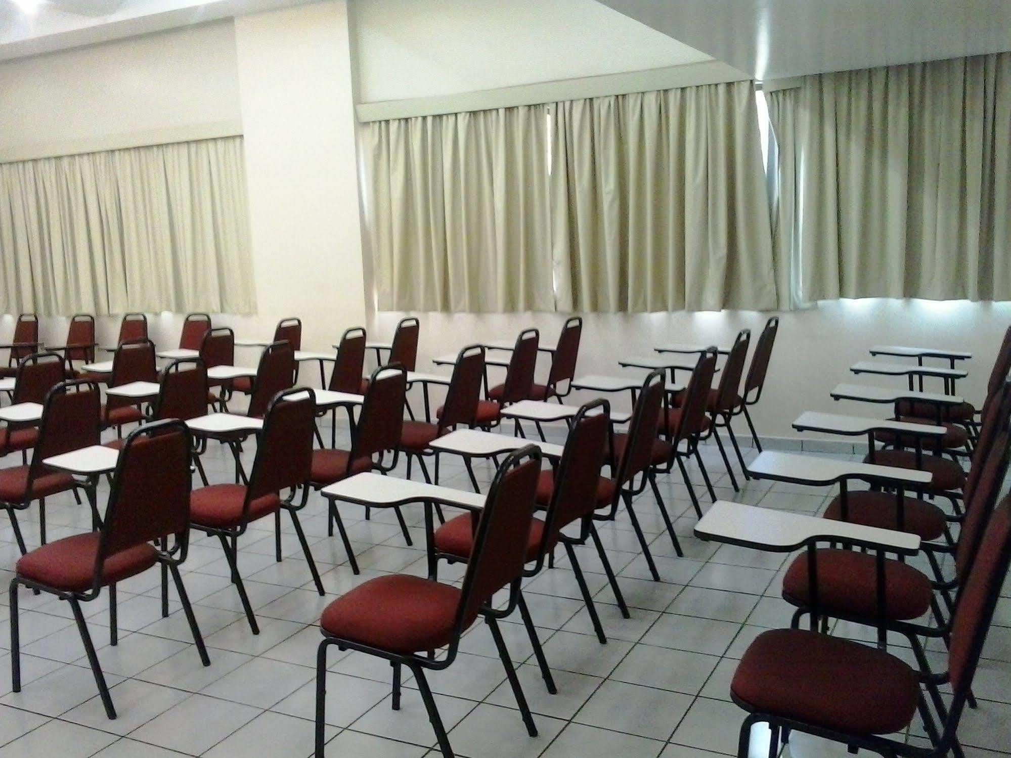 Oft Plaza Oeste Hotel Goiânia Extérieur photo